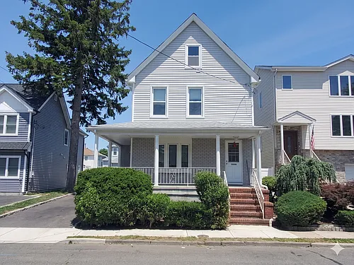 645 Bachelor Ave Photo 1