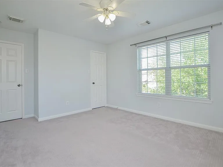 2219 Gable Hollow Ln — Photo 42