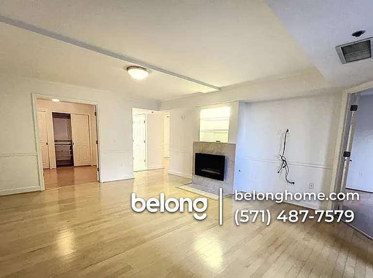 1276 N Wayne St #721 — Photo 12