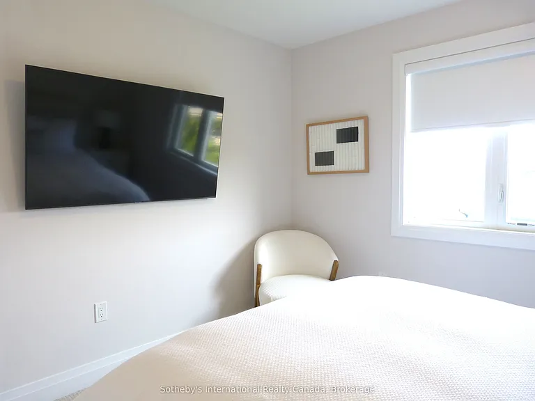 102 Sladden Ct — Photo 27