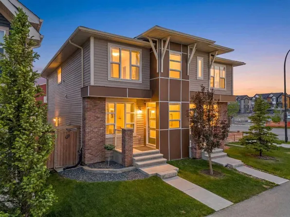 161 N Livingston Vw NE, Calgary, AB T3P 1A9