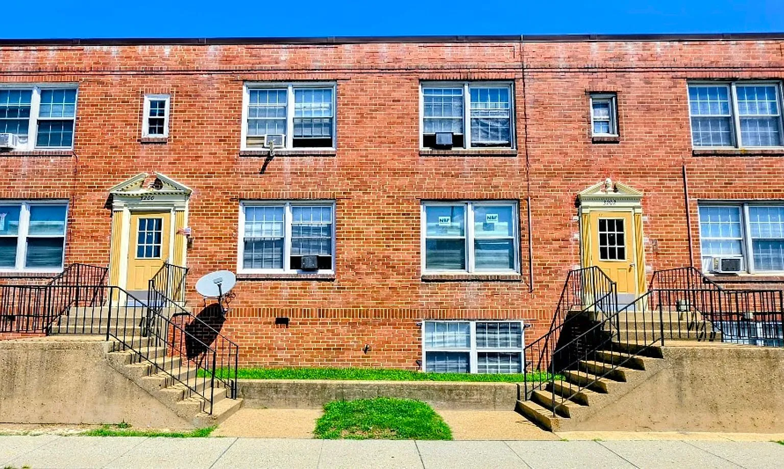 3202 East Capitol St Ne — Photo 2