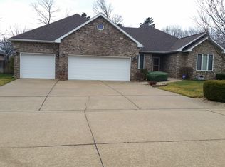 4463 S English Ivy Ave, Springfield, MO 65804