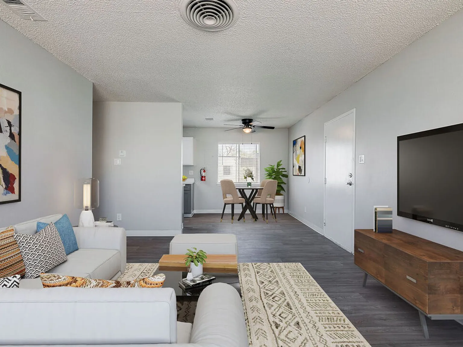 HALF MONTH FREE AT VALLEY APARTMENTS! — Photo 3