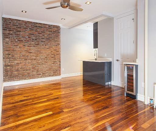 2nd image of 1590 Lexington Ave APT 11