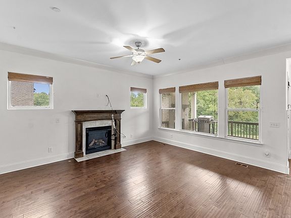 5th image of 2345 Carouth Ct