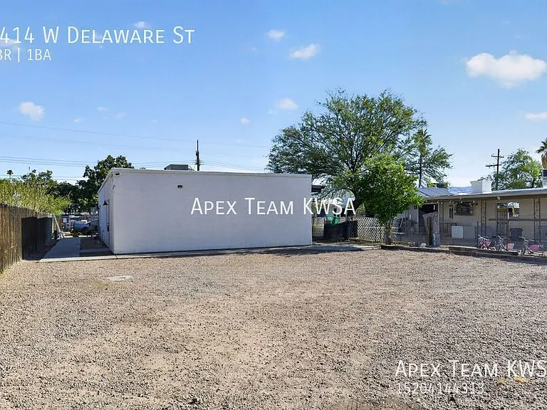 1414 W Delaware St — Photo 27