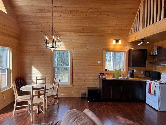 3rd image of 1232 Tamarack Trl