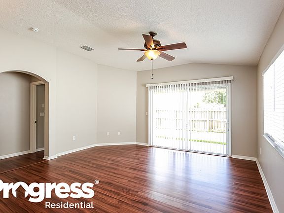 2nd image of 11753 Lynmoor Dr