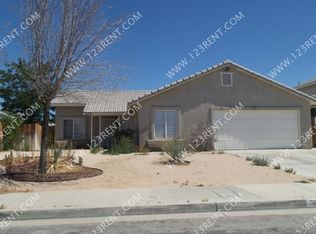 5655 Diamond St, Palmdale, CA 93552