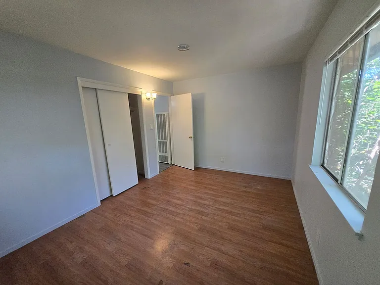 2615 D St #6 — Photo 8