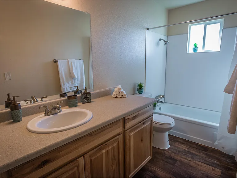 1210-1250 Kenny Dr — Photo 105