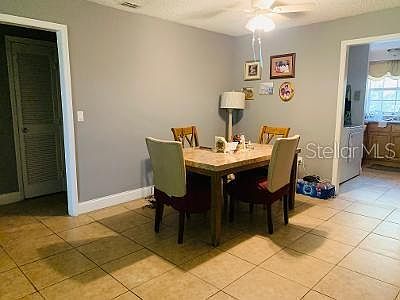5th image of 504 Banyon Tree 202 Cir