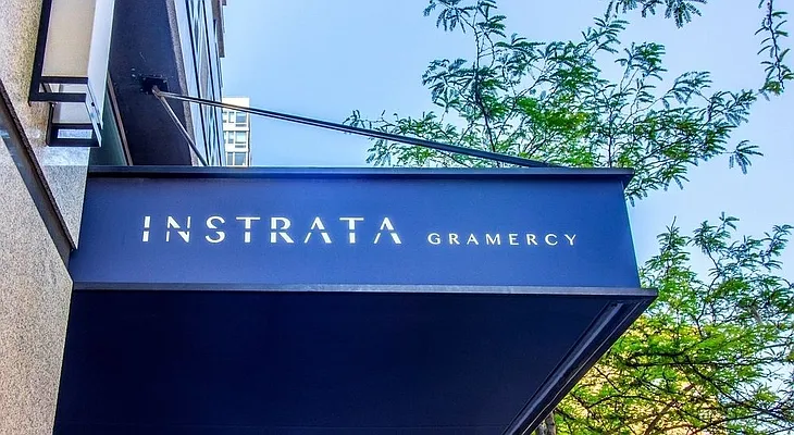 INSTRATA Gramercy
