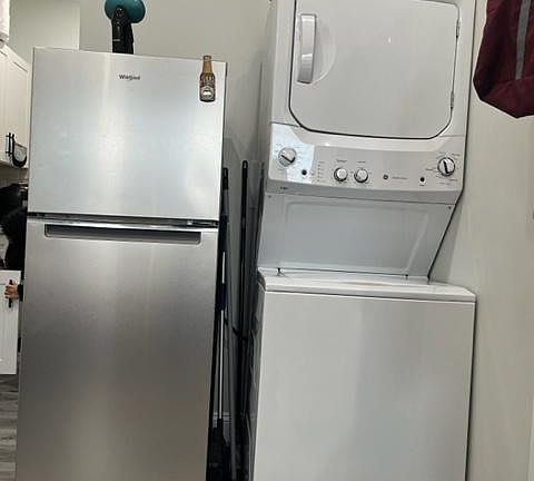 5th image of 106 S 42nd St Floor 1