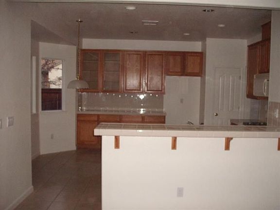 3rd image of 5225 Wadsworth Ct