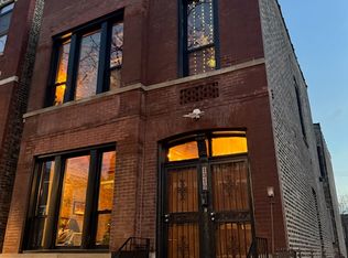 1319 W Erie St #2R, Chicago, IL 60642