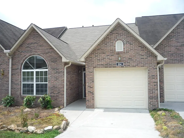 104 Channel Way — Photo 2