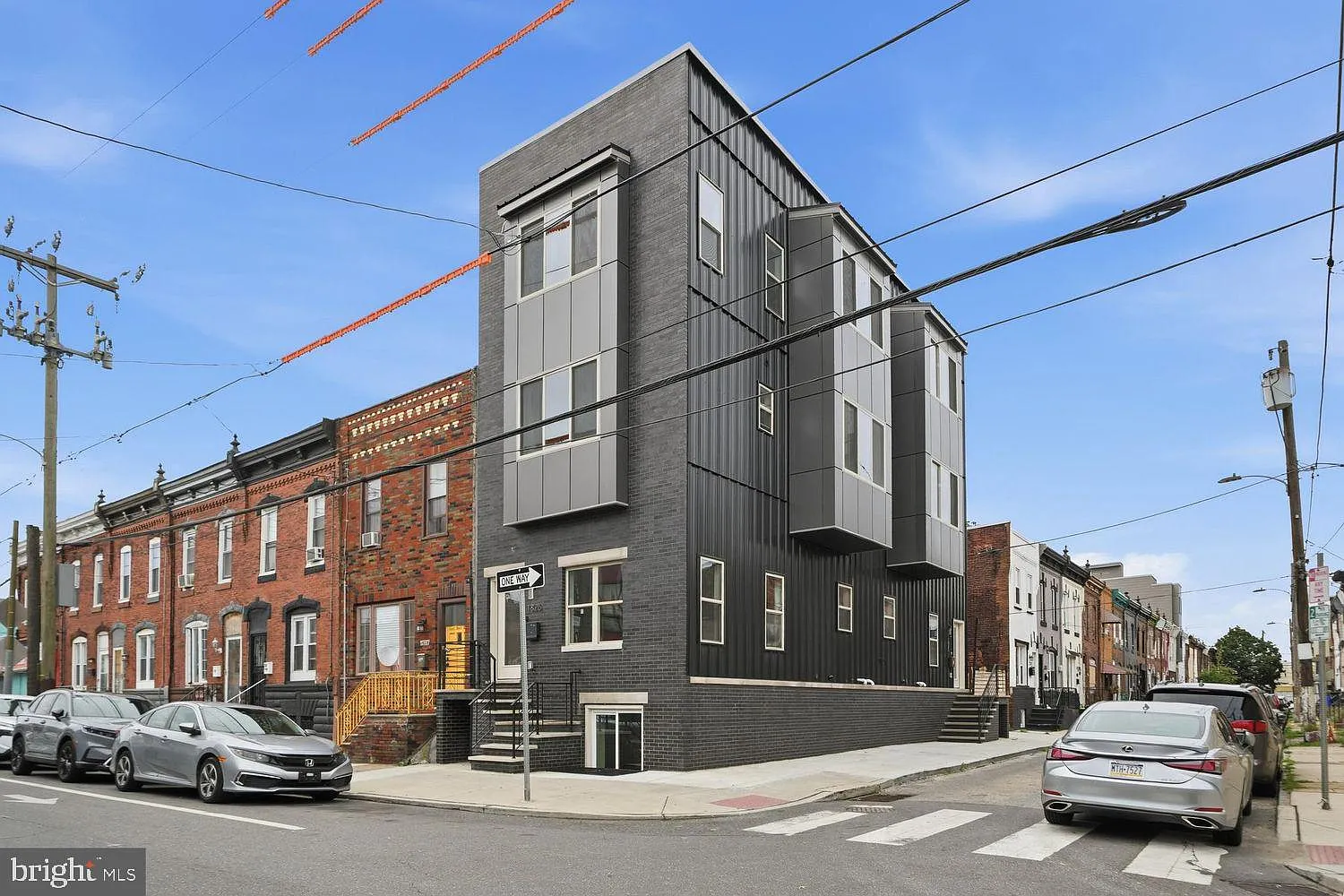 1826 S 22nd St — Photo 1