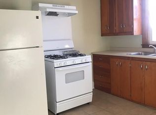 28 Belleville Rd APT 3, New Bedford, MA 02745