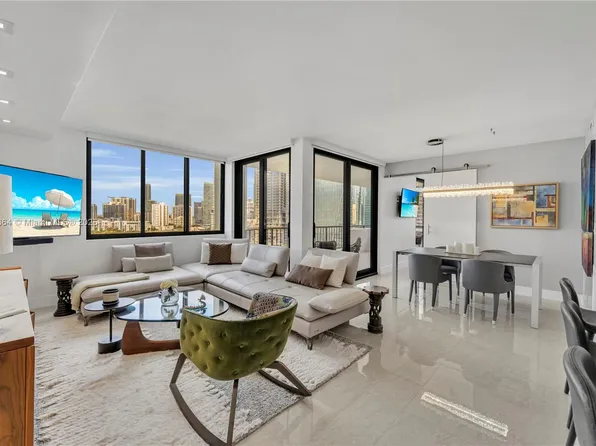 1581 Brickell Ave APT 1007, Miami, FL 33129