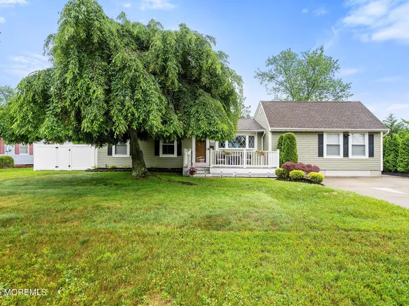 230 Cottonwood Drive, Brick, NJ 08723