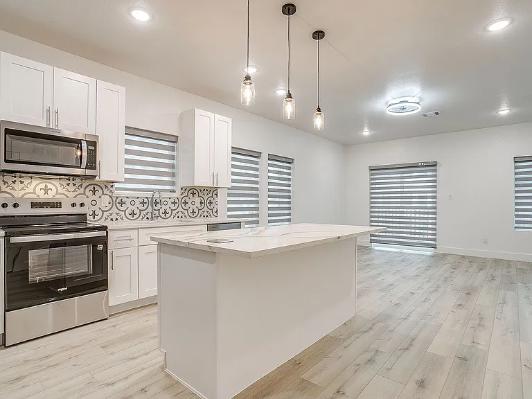 3214 Forest Park Blvd — Photo 14