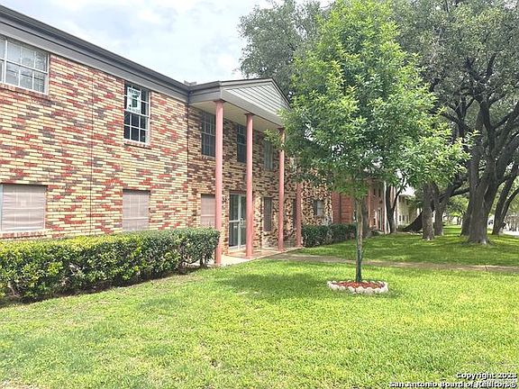 2nd image of 235 W Silver Sands Dr APT 1