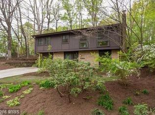 8821 Burbank Rd, Annandale, VA 22003