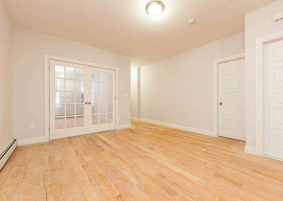 2nd image of 11432 148th St