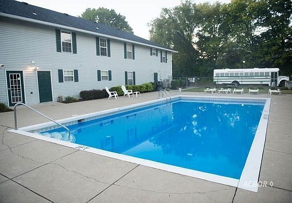 5th image of 15 S Shafer St APT 1102