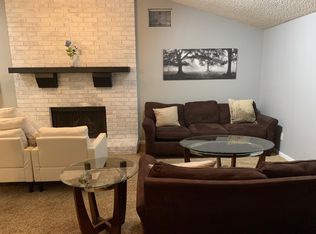 8322 York Dr #R, San Antonio, TX 78216