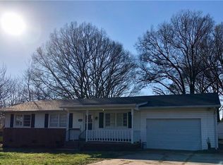 214 Meadowood St, Greensboro, NC 27409