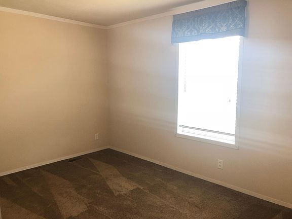5th image of 32672 Cary Ln N