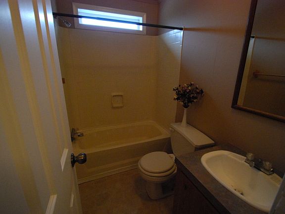 4th image of 10905 Benston Dr E