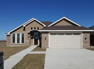 2713 Acacia Dr, Eagle Pass, TX 78852