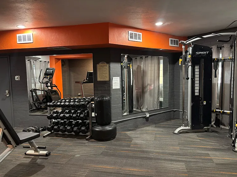 520 Rentals — Photo 11