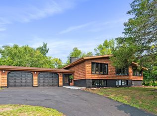 2627 E 4th St, Duluth, MN 55812