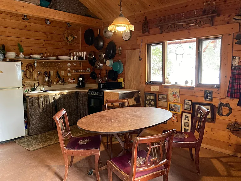 1700 Navajo Ct — Photo 4