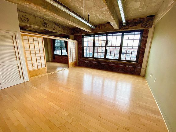 3rd image of 234 Holliday St APT 403