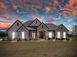 38 Daniel Dr, Van Alstyne, TX 75495