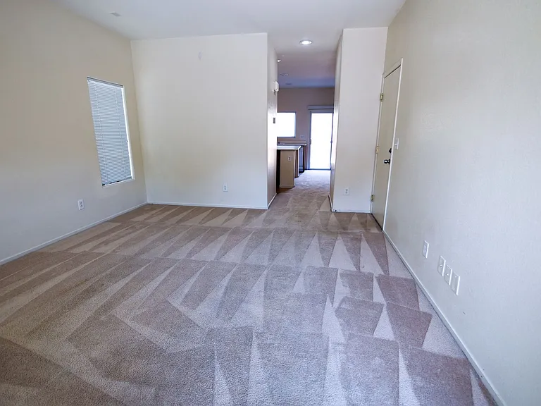 9440 Crimson Sky St — Photo 4