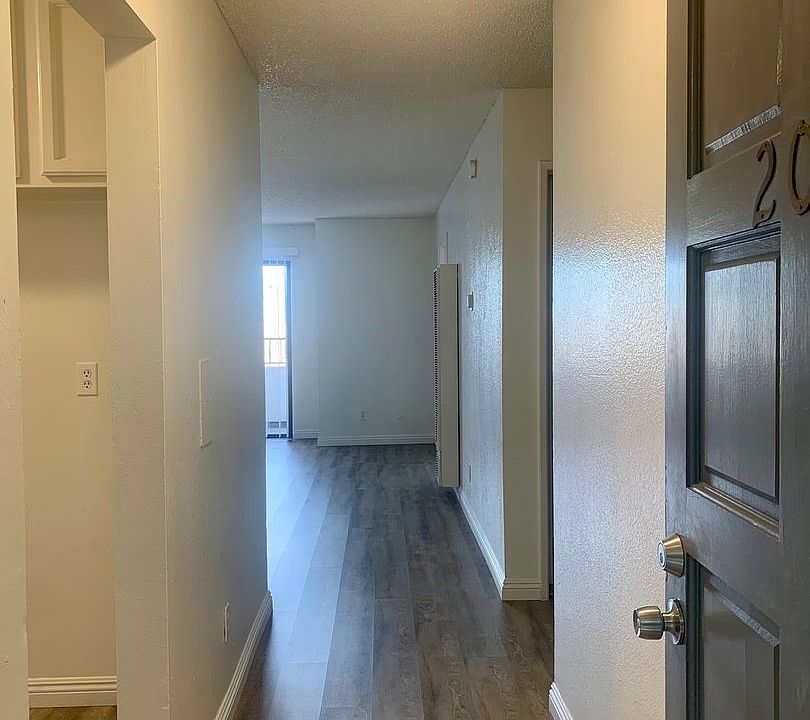 1st image of 1212 Gladys Ave APT 203