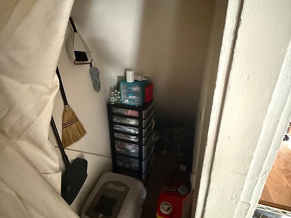 3rd image of 9 N Park St #2