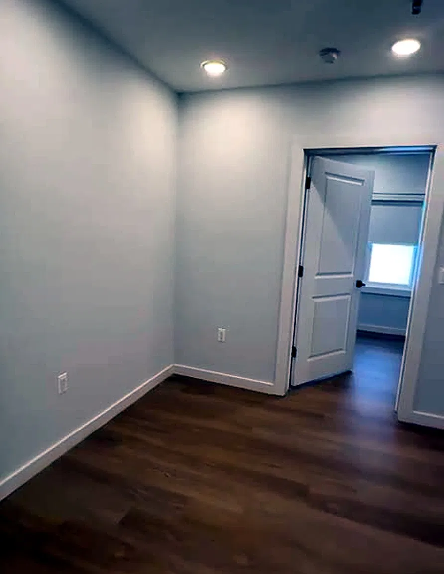 Studio, 450 sqft, $2,100 — Photo 3