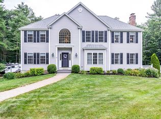 19 May Ln, Pelham, NH 03076