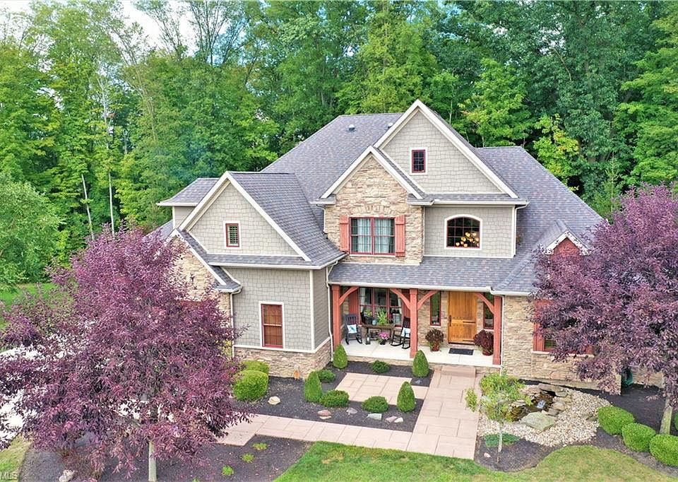 1st image of 6002 Ravine Woods Dr