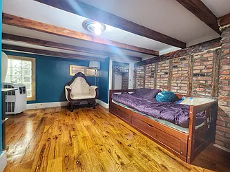 Rented by RELEASE NY