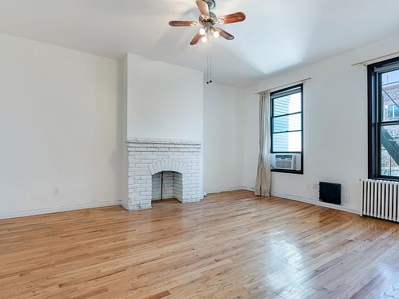 3rd image of 788 Manhattan Ave #1