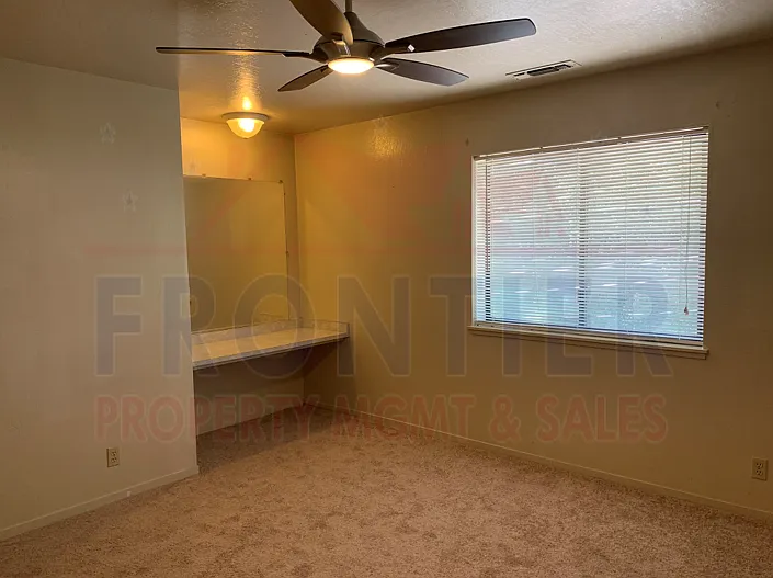 507 McGowan St — Photo 4